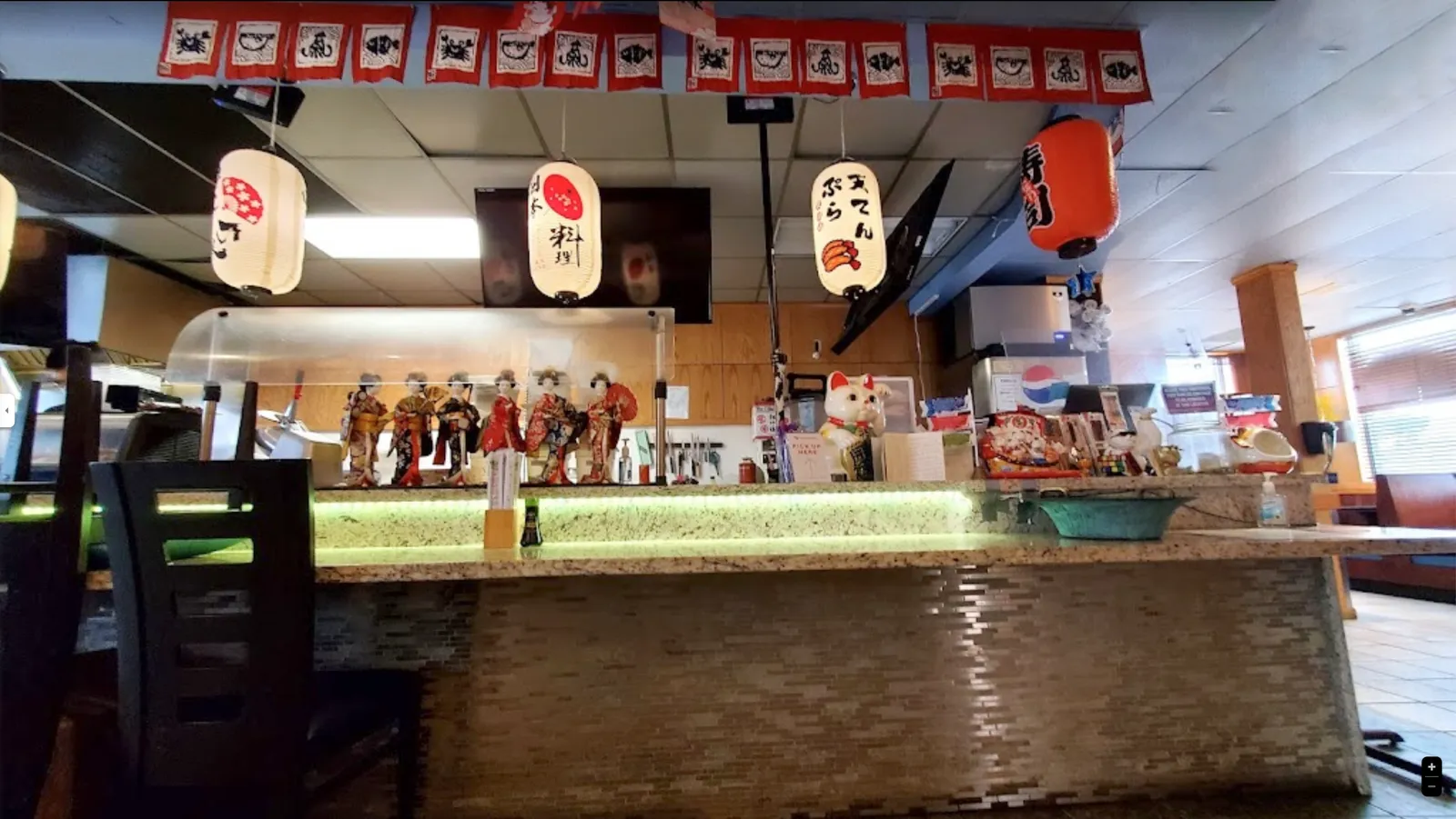 Momiji Sushi photo 4