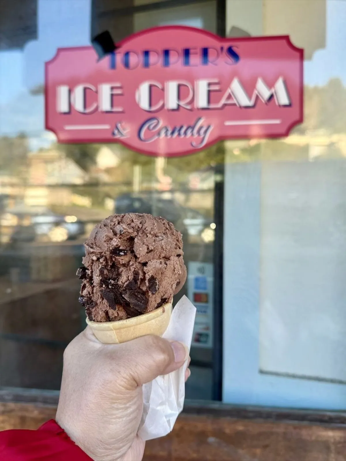 Toppers Ice Cream and Candy photo 3