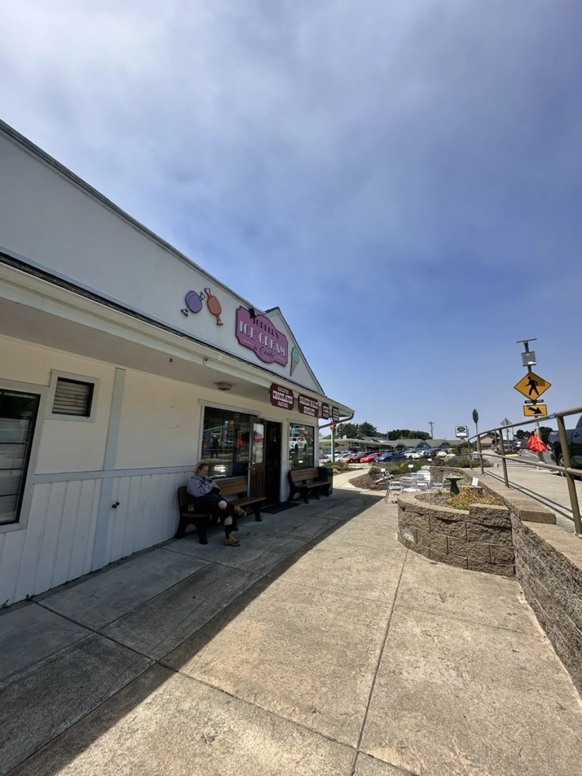 Toppers Ice Cream and Candy photo 5