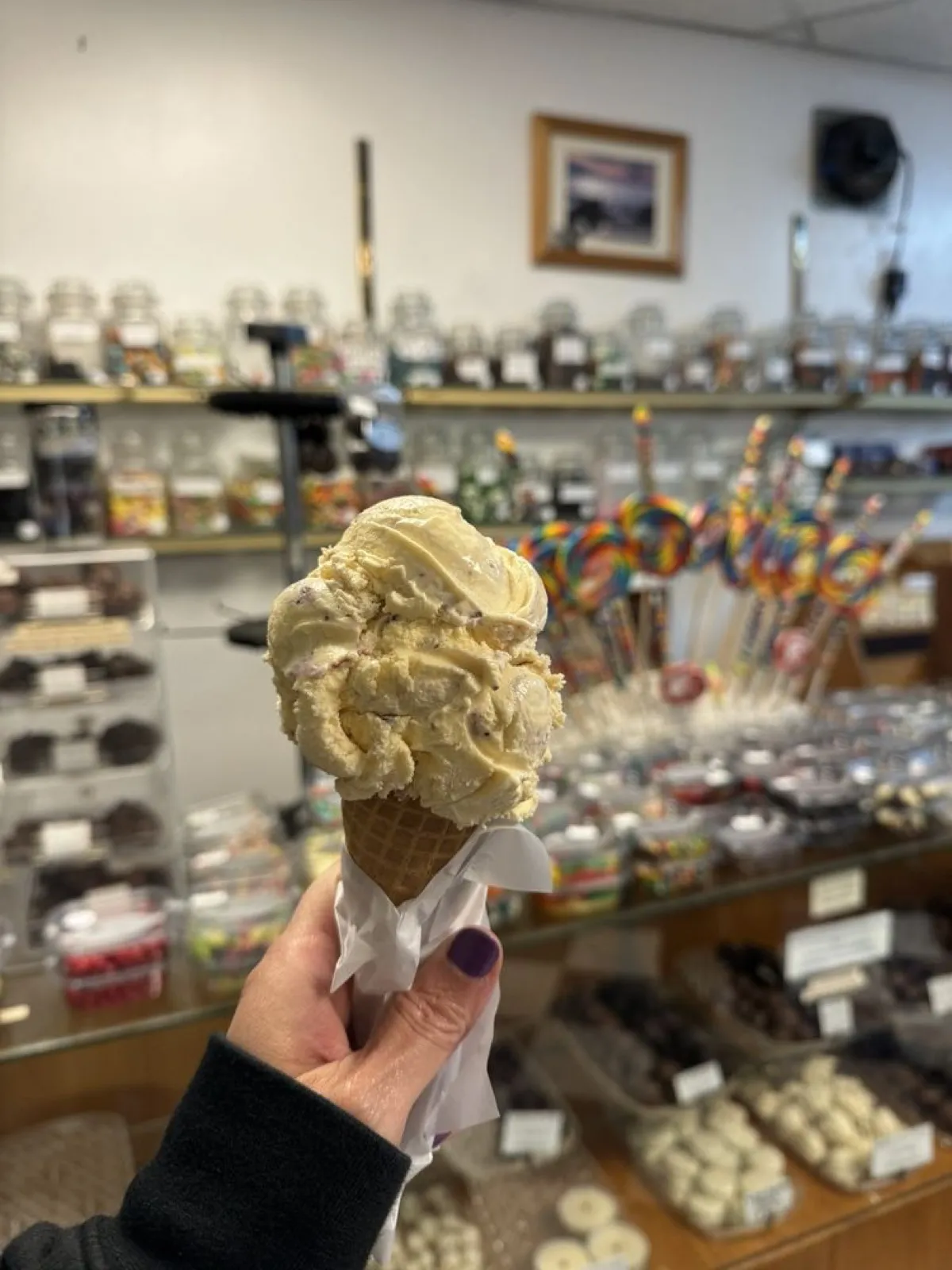 Toppers Ice Cream and Candy photo 6
